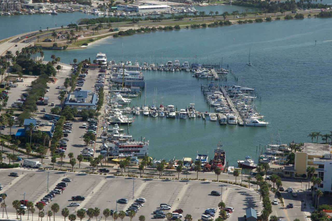 Express Inn & Suites - 5 Miles From St Petersburg Clearwater Airport 외부 사진